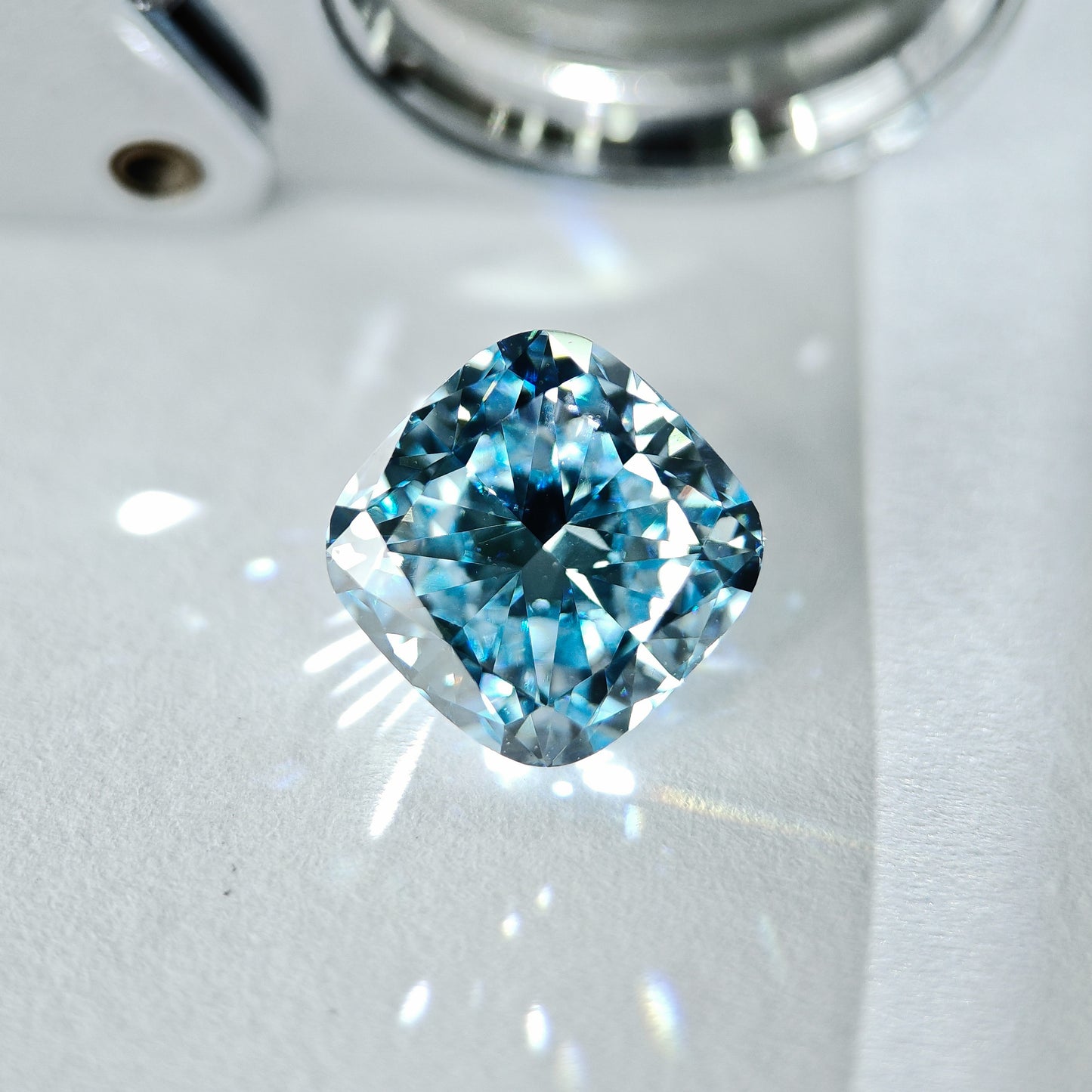 ANSTER Jewelry 18K Gold Ring VVS2 Lab Grown Blue Diamond Ring with IGI