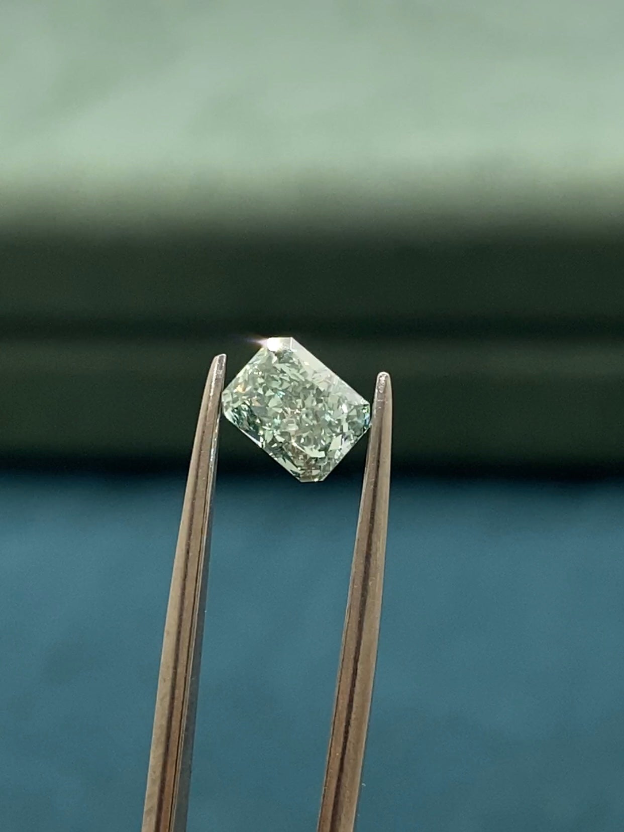 ANSTER Jewelry Anel de diamante ético feito à mão em ouro 18K com lapidação pera cultivado em laboratório