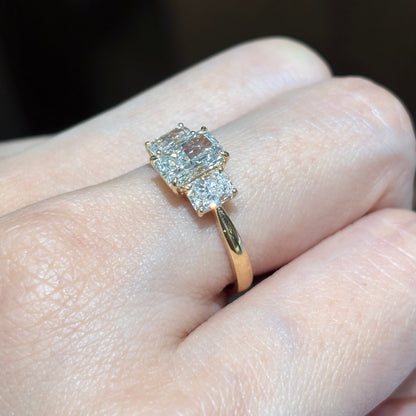 ANSTER Jewelry Factory 18K Real Gold Ring Three stone design Radiant cut Lab Grown Diamond Ring with IGI