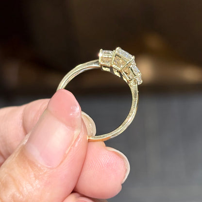 ANSTER Jewelry Factory 18K Real Gold Ring Three stone design Radiant cut Lab Grown Diamond Ring with IGI