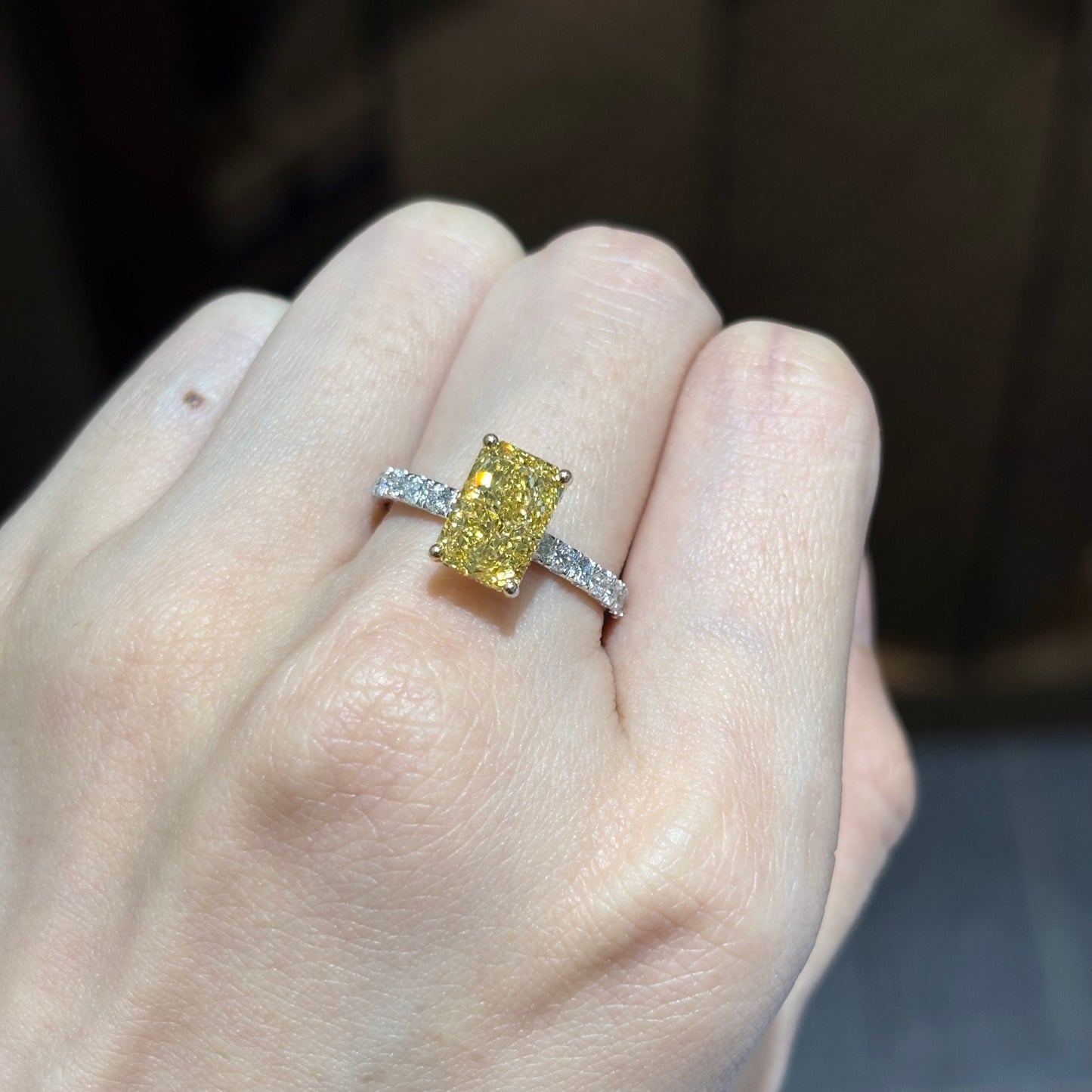 ANSTER Wholesales Price 18K White Gold Ring Radiant cut Fancy Yellow Lab Grown Diamond Ring with IGI