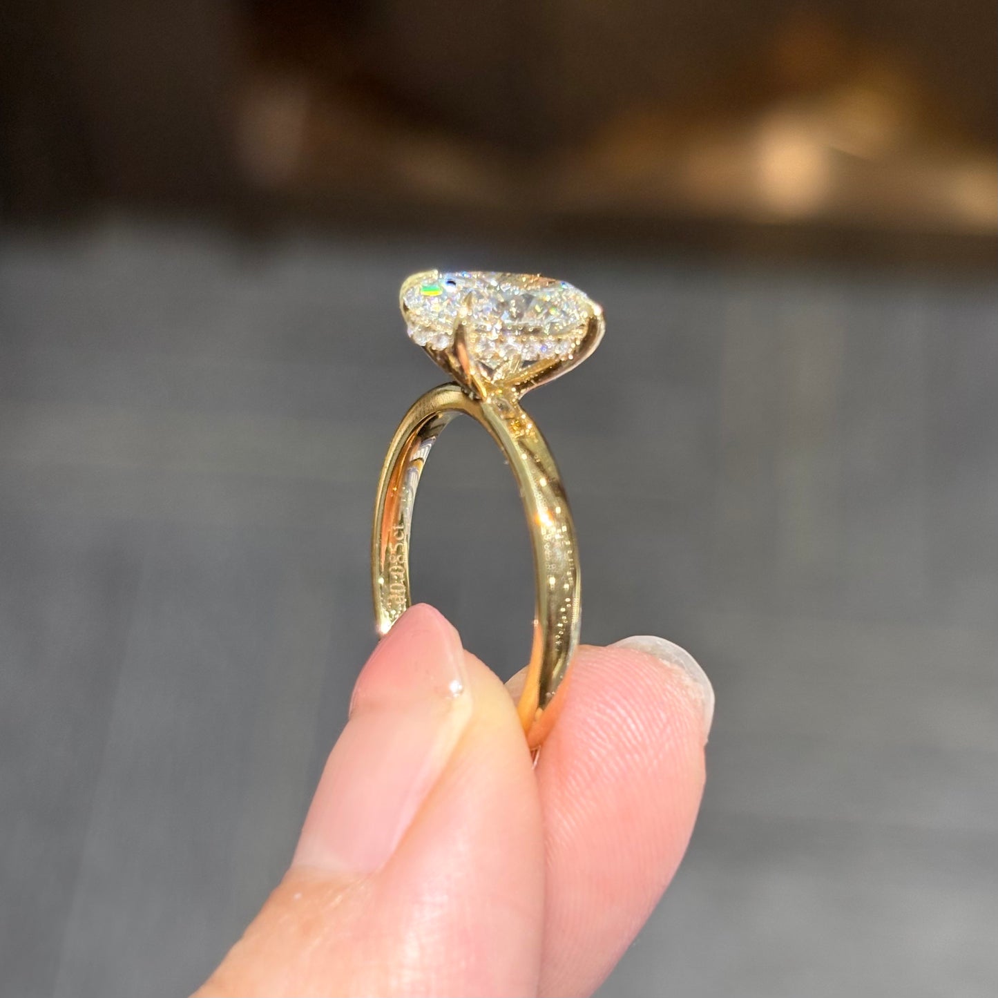 ANSTER Wholesales Price 18K Gold Ring Oval cut Lab Grown Diamond Ring with IGI