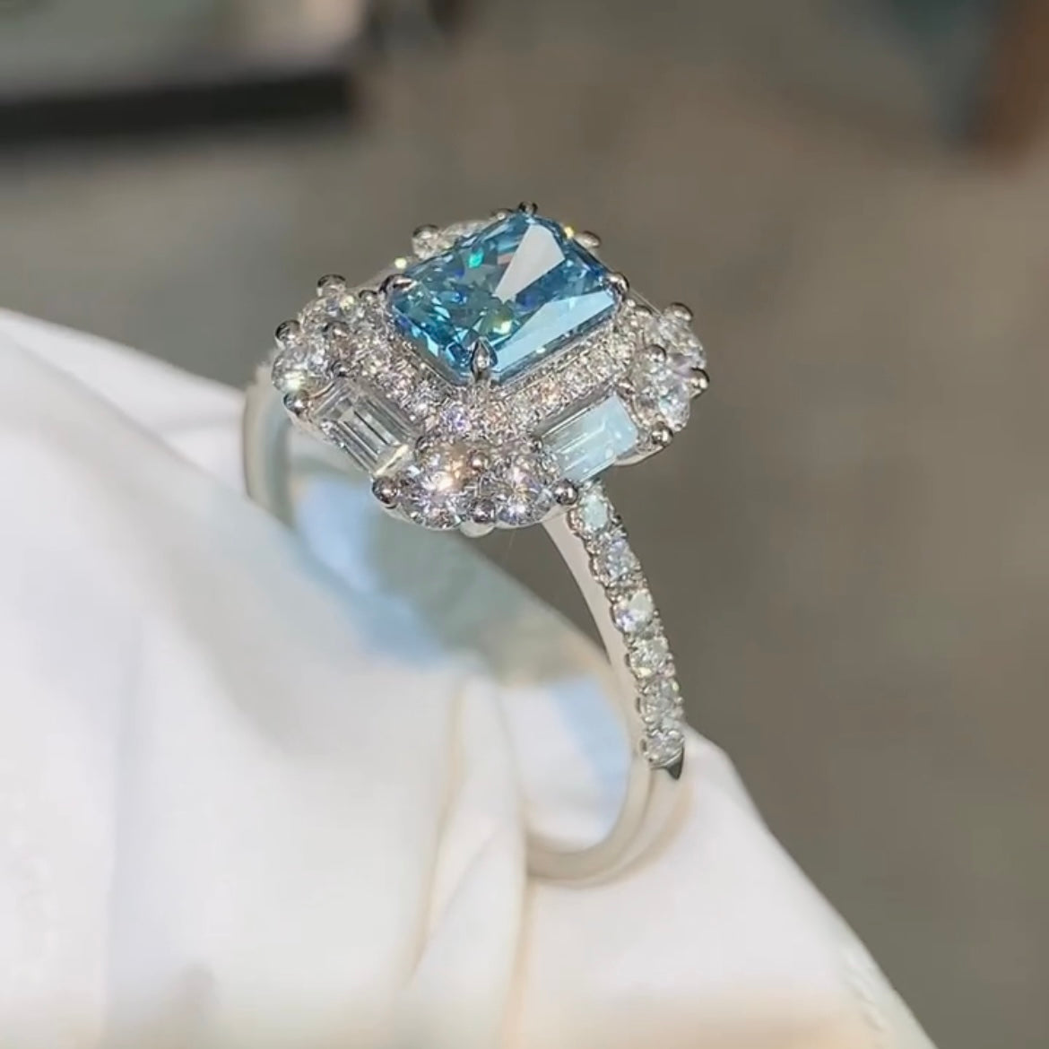 ANSTER Jewelry Anel de diamante ético feito à mão em ouro 18K com lapidação pera cultivado em laboratório 