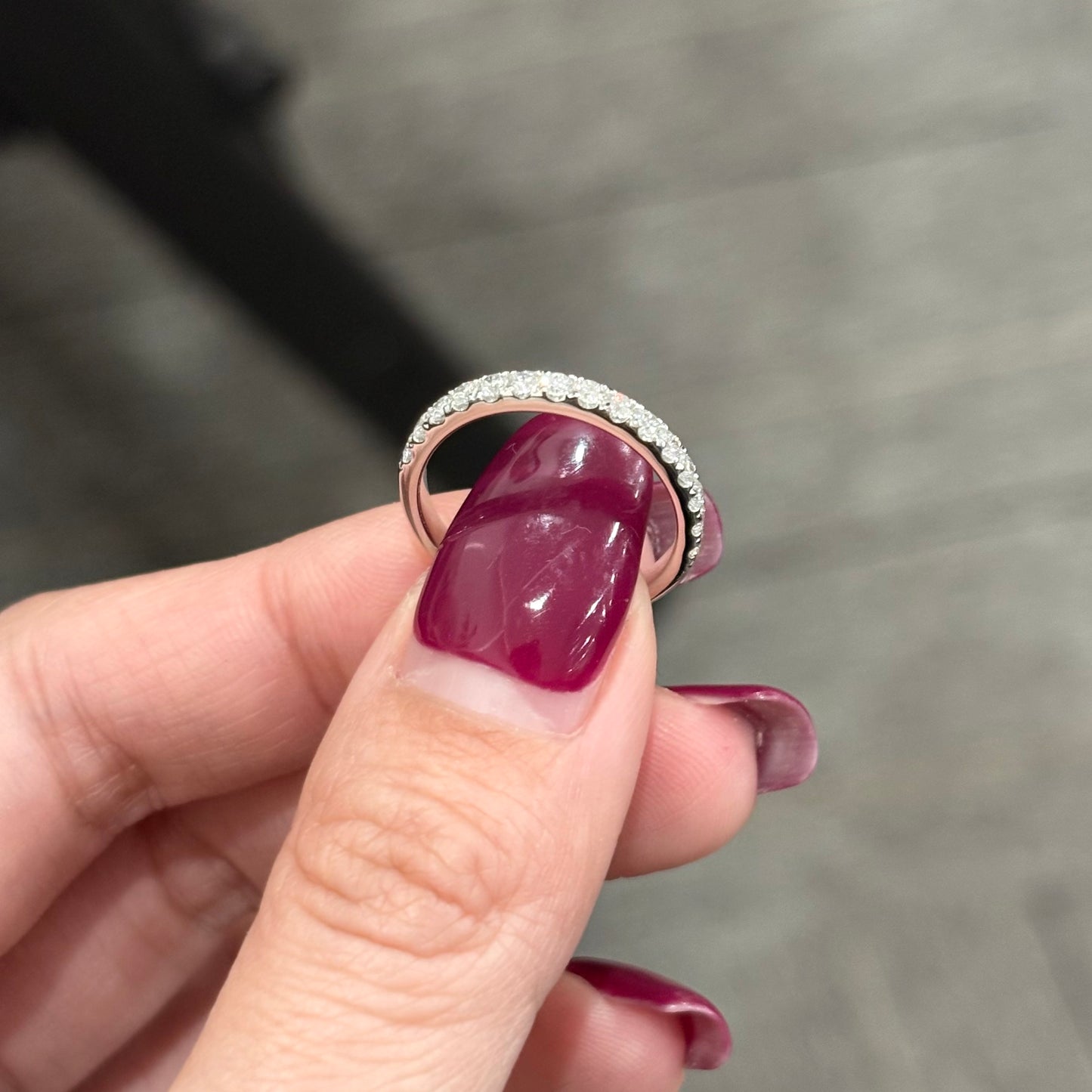 ANSTER Jewelry Anel de diamante ético feito à mão em ouro 18K com lapidação pera cultivado em laboratório 