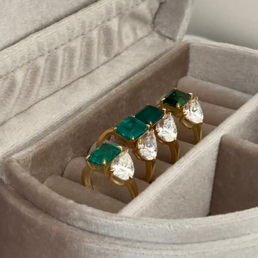 ANSTER JEWELRY 4ct Emerald Cut Emerald Lab Grown Diamond 18K Gold Ring