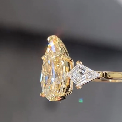 ANSTER Jewelry 18K Gold 3ct Pear Cut Fancy Vivid Yellow Lab Grown Diamond Ring with IGI