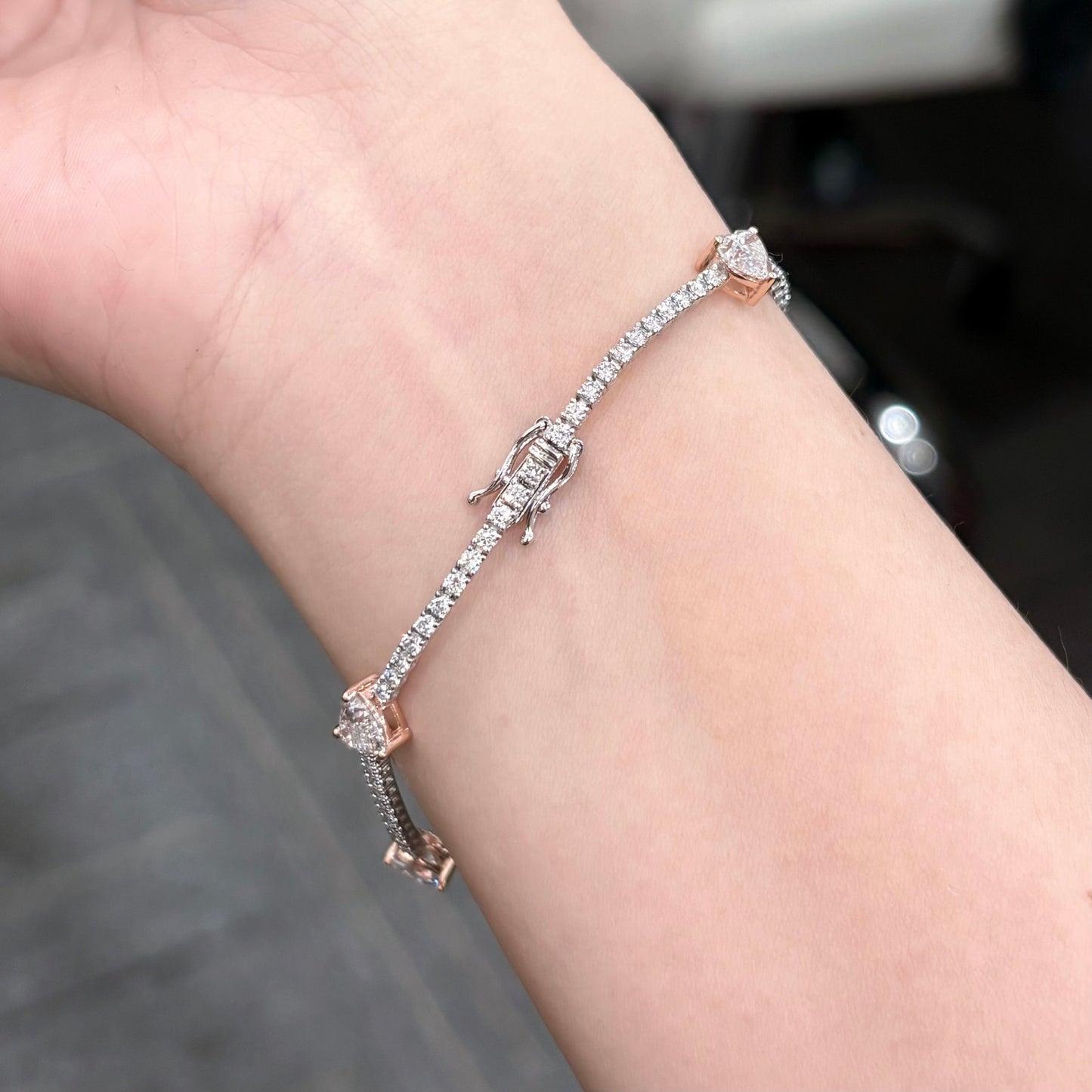 ANSTER Jewelry Anel de diamante ético feito à mão em ouro 18K com lapidação pera cultivado em laboratório 