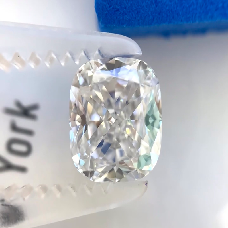 ANSTER Jewelry Taylor Engagement 18K Gold 8ct Old Mine Cut Lab Grown Diamond Ring with IGI