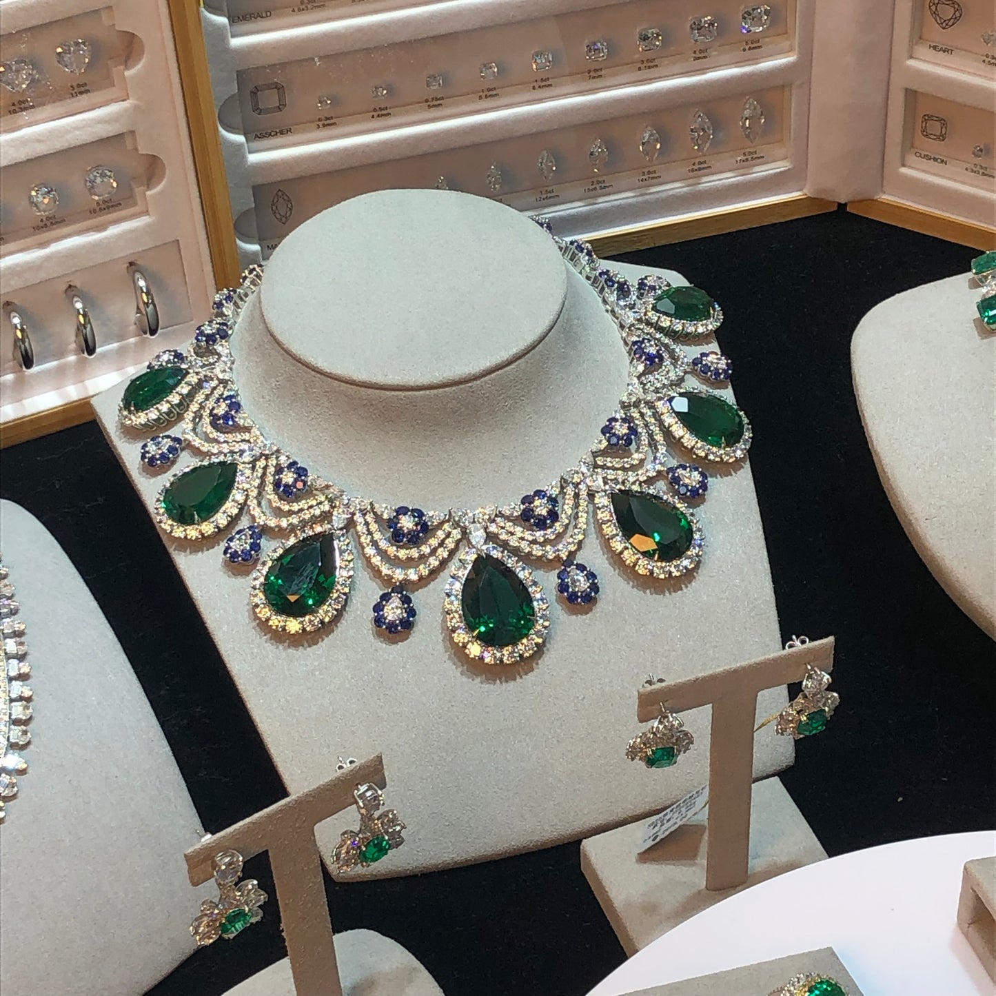 ANSTER Custom Sotheby's Hign Jewelry White Gold Lab Grown Emerald Necklace with GRC