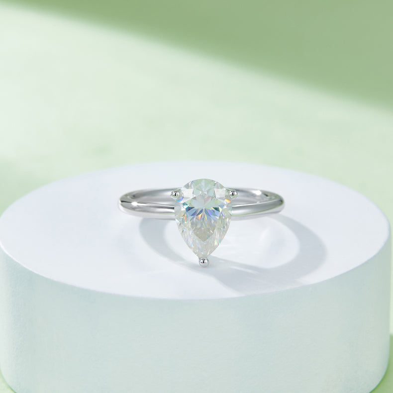 2 CTW Pear Moissanite  S925 Ring plated