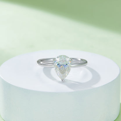 2 CTW Pear Moissanite  S925 Ring plated