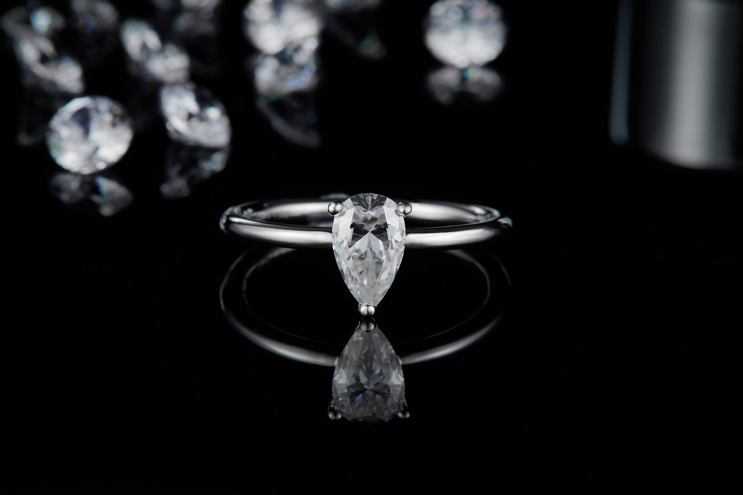 1 CTW Pear Moissanite  S925 Ring plated