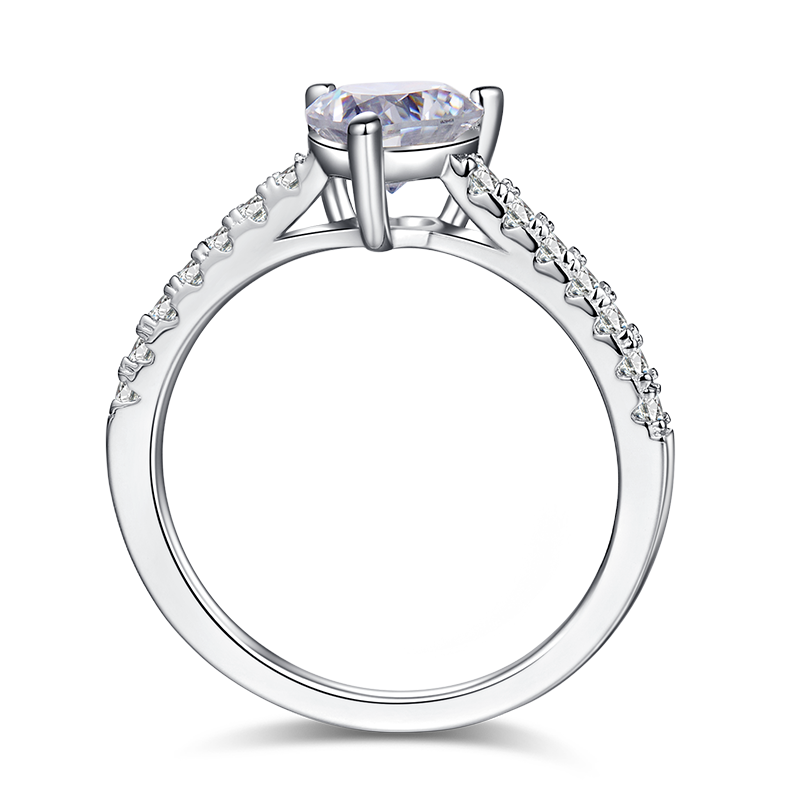 1 CTW Heart Moissanite  S925 Ring plated