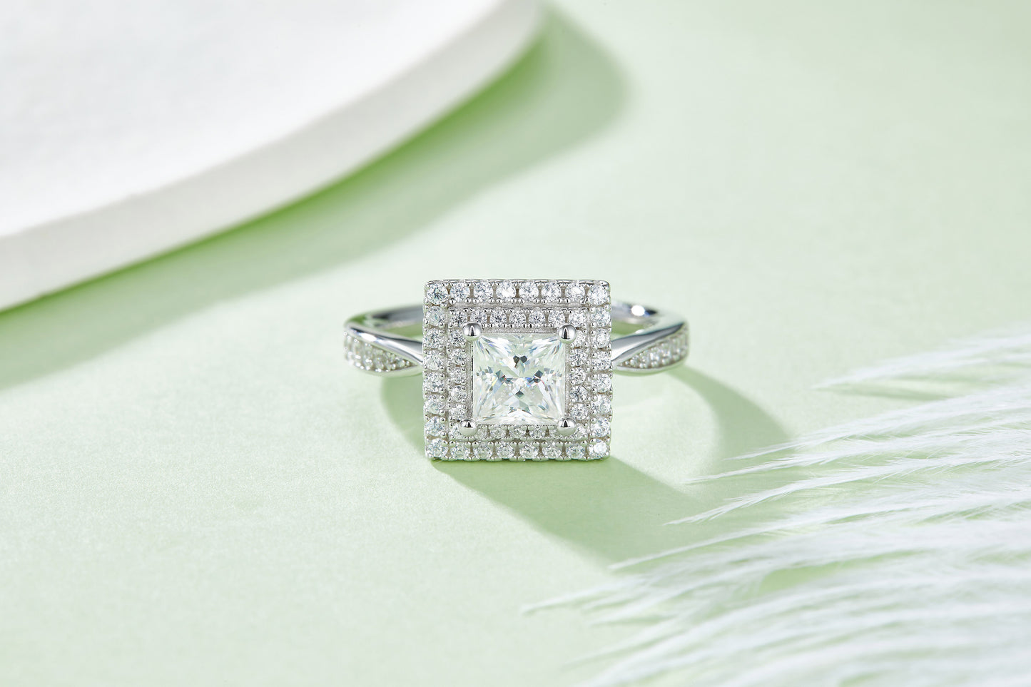 1 CTW Princess Moissanite  S925 Ring plated
