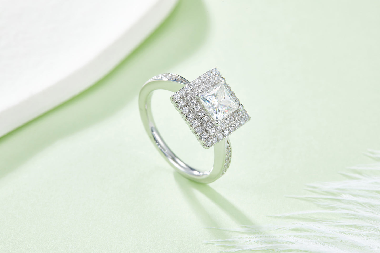1 CTW Princess Moissanite  S925 Ring plated