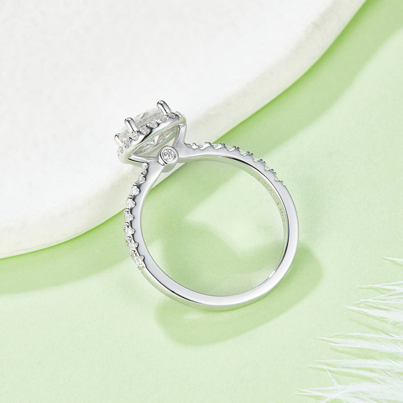 1 CTW Round Moissanite  S925 Ring plated