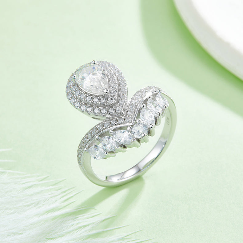 1 CTW Pear Moissanite S925 Ring plated