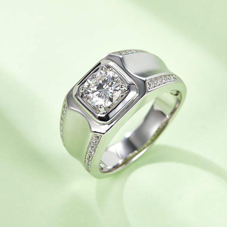 1 CTW Round Moissanite  S925 Ring plated