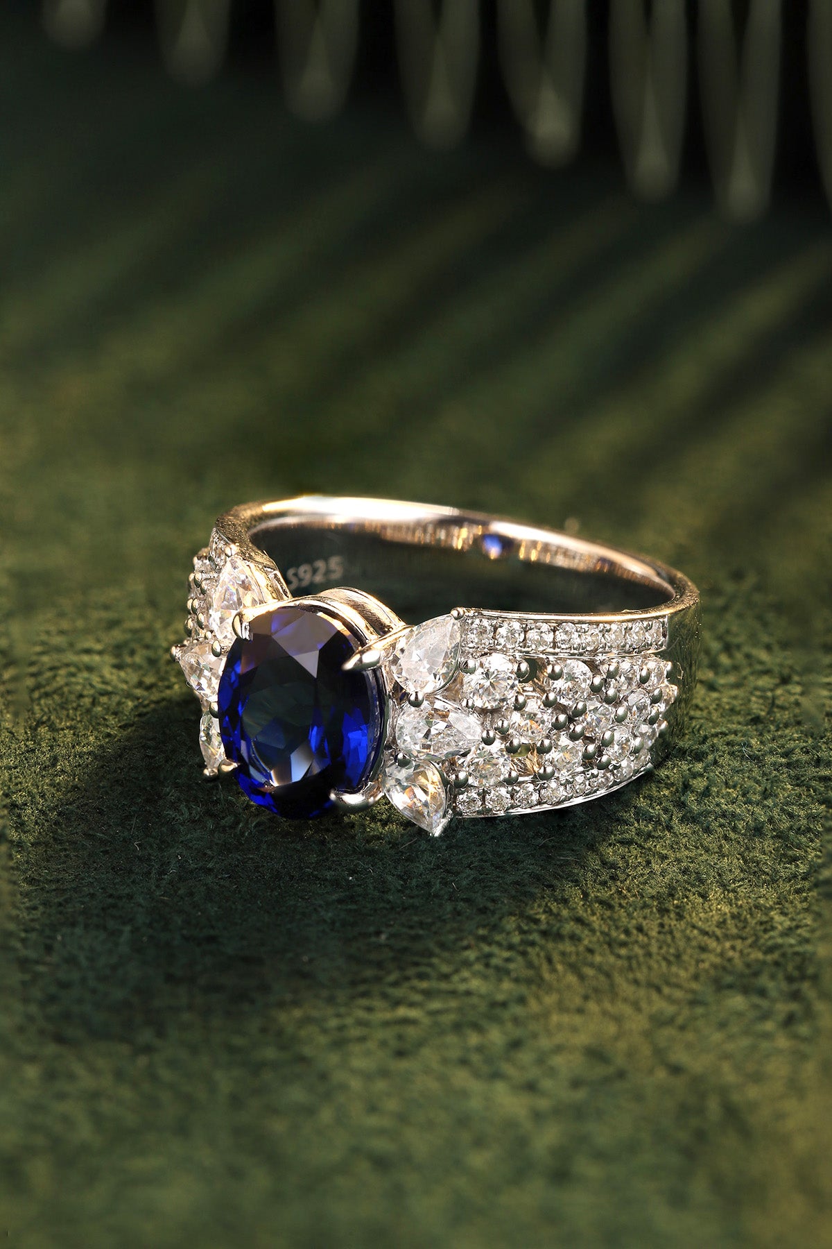 ANSTER JEWELRY 2.5 CTW Oval Lab Grown Sapphire S925 Ring plated
