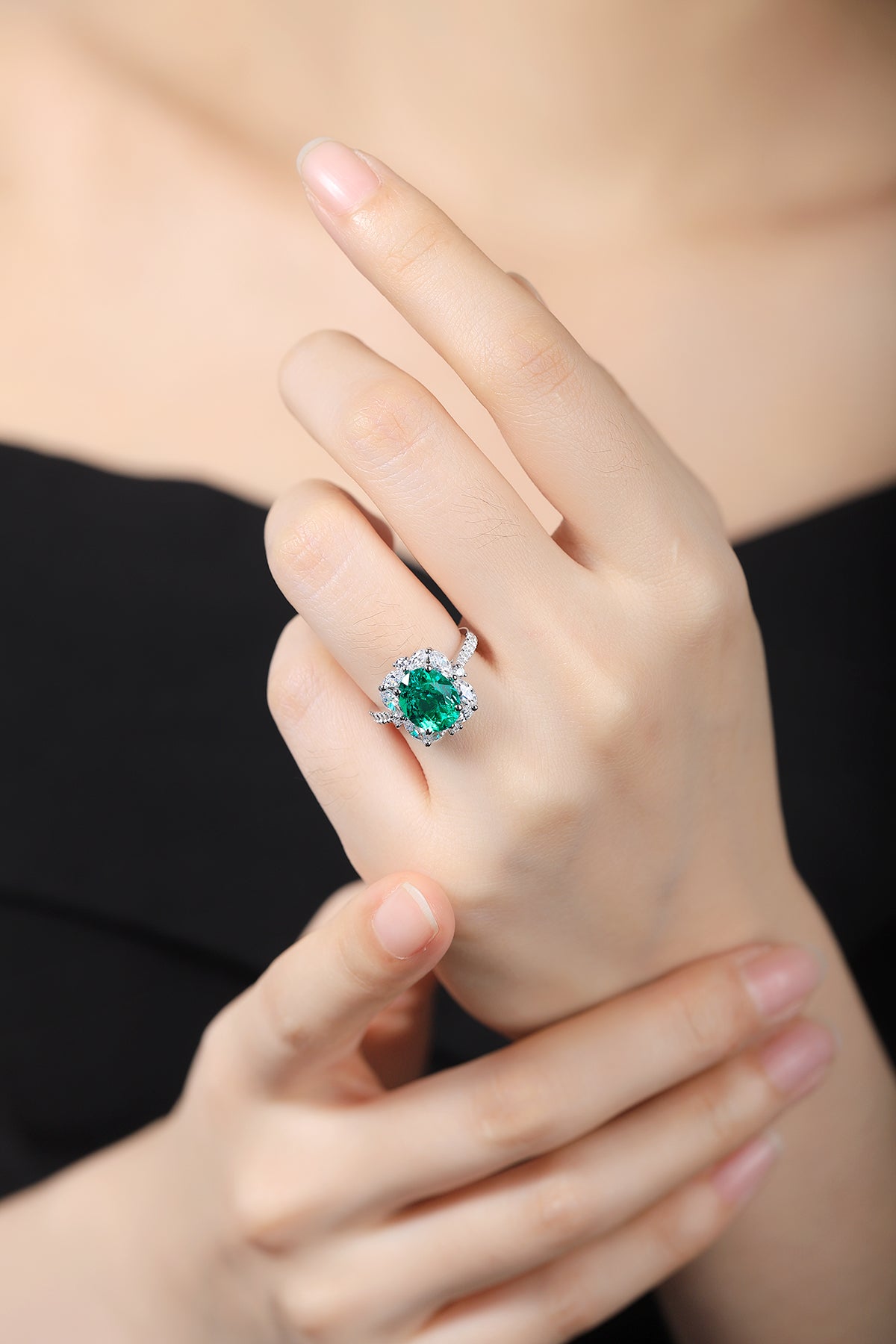 ANSTER JEWELRY 2.3 CTW Oval Lab Grown Emerald 18K Gold Ring plated