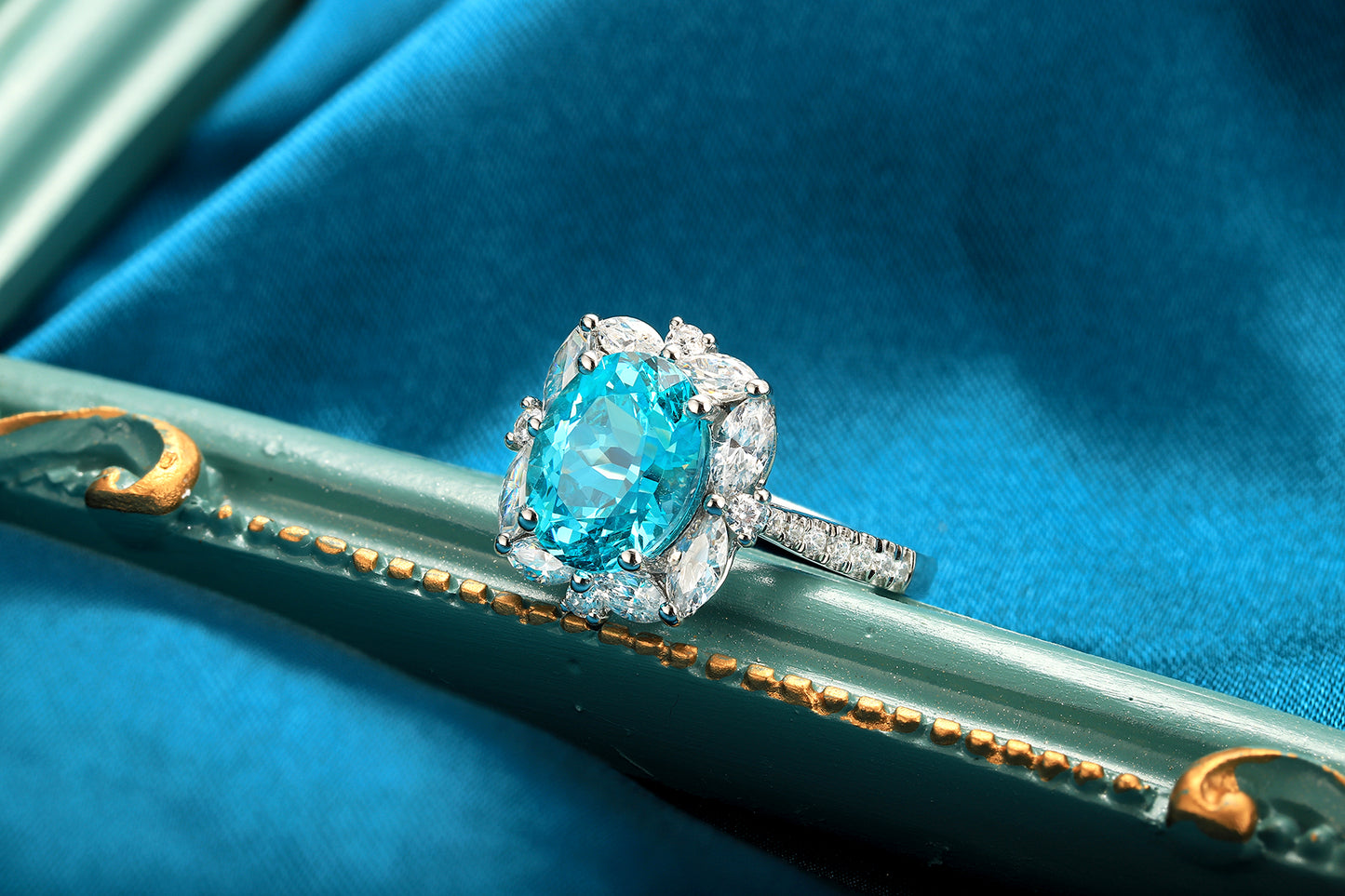 ANSTER JEWELRY 4.6 CTW Oval Lab Grown Paraiba S925 Ring plated