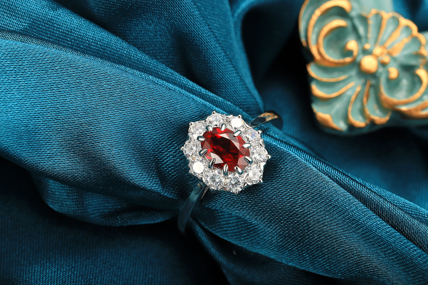 ANSTER JEWELRY 1 CTW Oval Lab Grown Ruby S925 Ring plated
