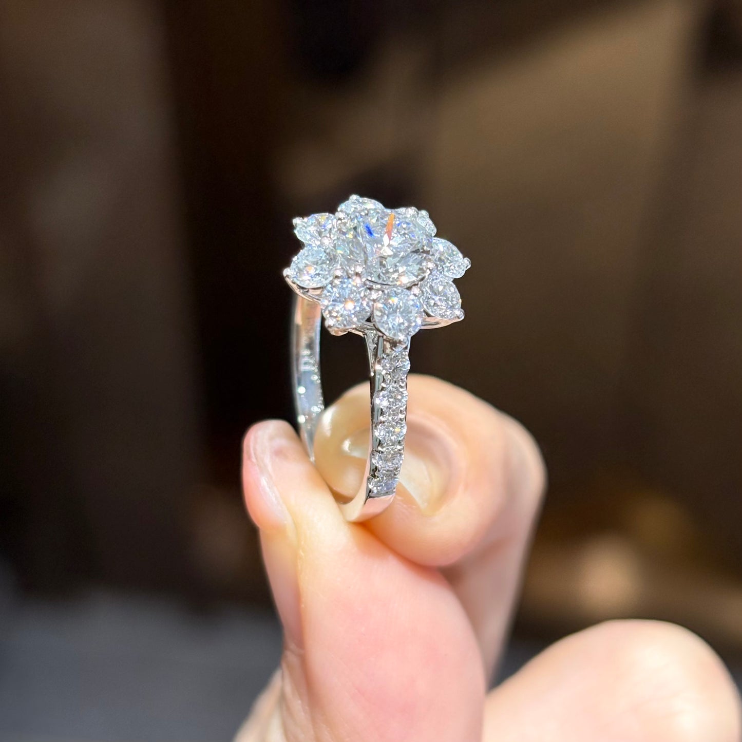 ANSTER Wholesales Price 18K White Gold Ring Sunflower Design Lab Grown Diamond Ring with IGI