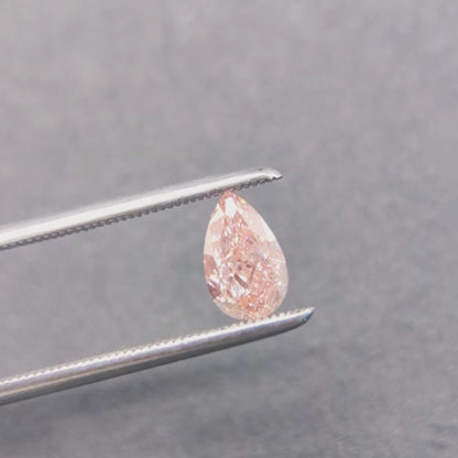 ANSTER Jewelry Anel de diamante ético feito à mão em ouro 18K com lapidação pera cultivado em laboratório 