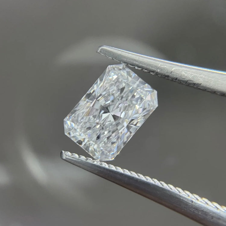 ANSTER Jewelry Factory 18K Real Gold Ring Three stone design Radiant cut Lab Grown Diamond Ring with IGI