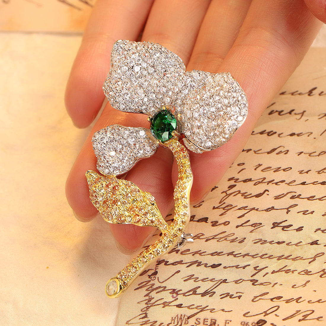 ANSTERGEMS Elegant Flower Shape Gemstone Brooch