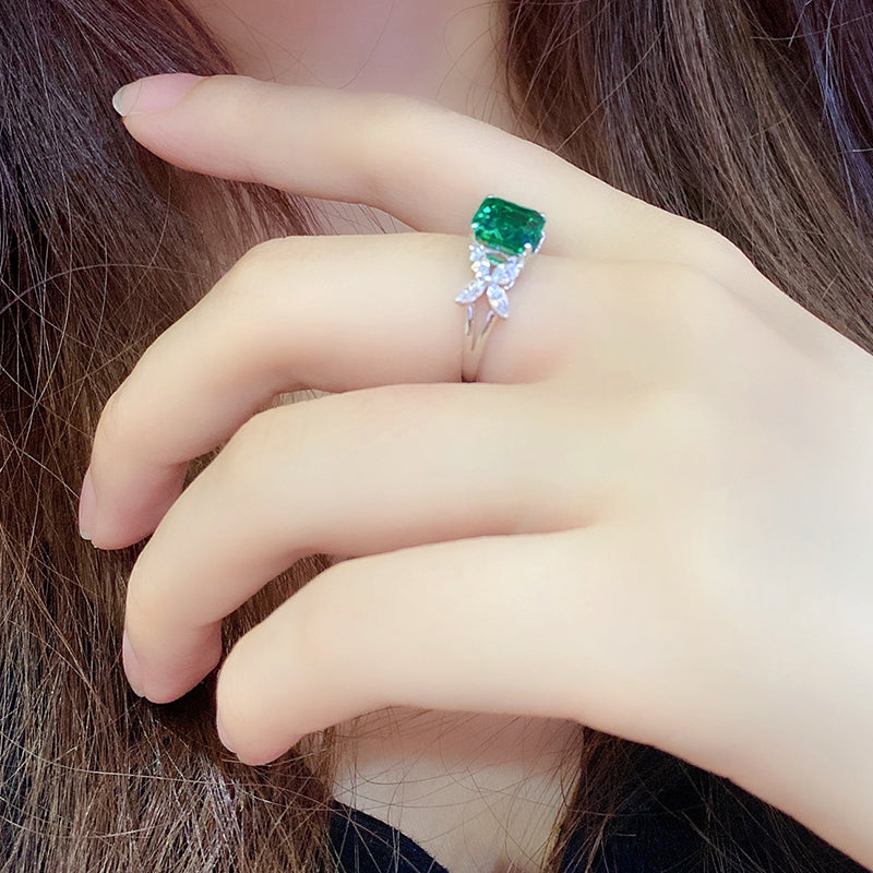 ANSTER JEWELRY 1.5 CTW Victorian Lab Grown Emerald 18K Gold Ring plated